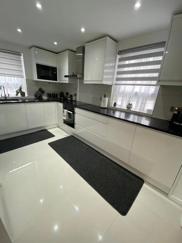 Image 5 of 1 Bedroom property in East London