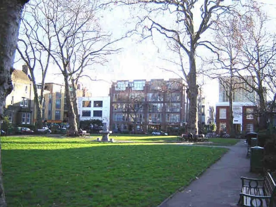 Image 5 of 1 bed flat with view of vibrant Hoxton Square