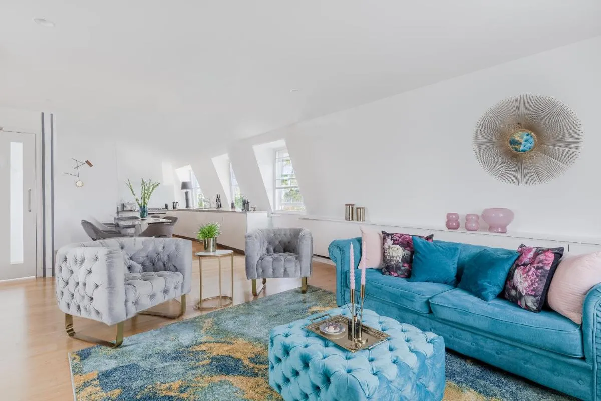 Image 4 of 1st Class Covent Garden Residences for 1st Class Guests