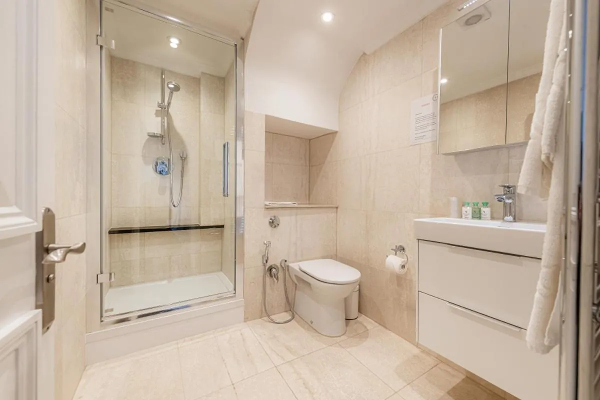 Image 3 of 20 Hertford Street – Mayfair Apartments