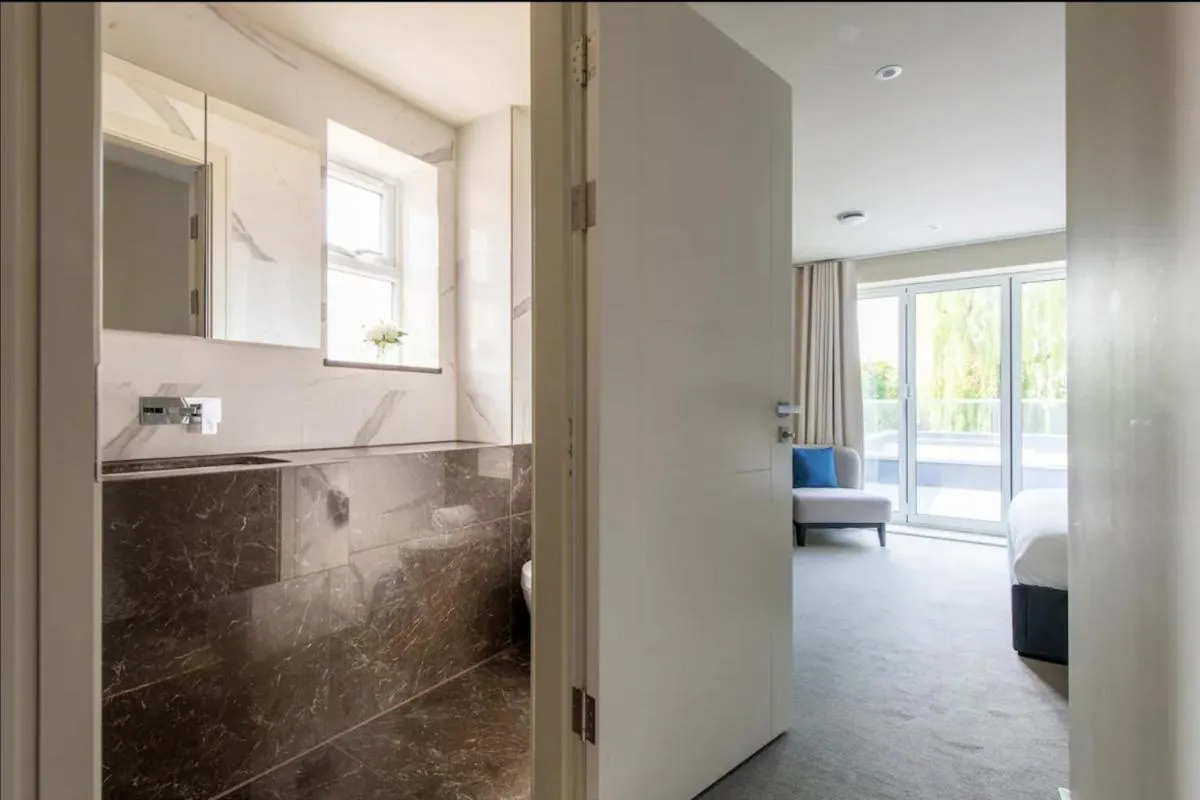 Image 3 of 2BD, 2BA Urban Oasis CHCL F4