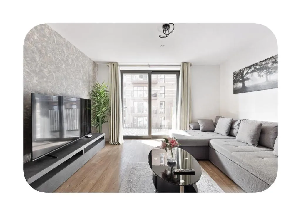 Image 1 of 2BR Apartment with Balcony Near O2 Arena London