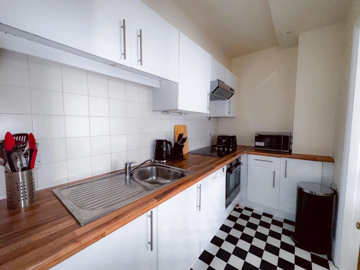 Image 4 of 2BR Elegant Stay in Marylebone