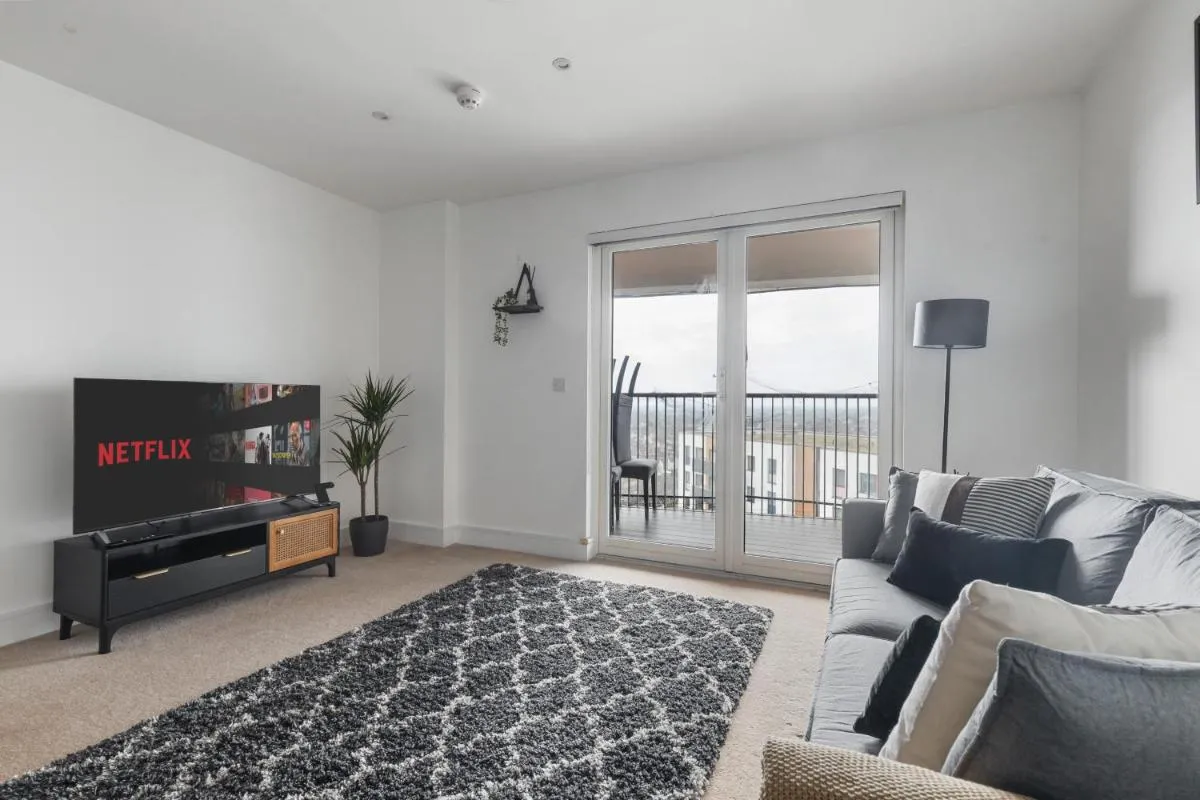 Image 5 of 2BR Flat Close to Wembley Stadium Quick Tube To London