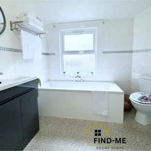 Image 3 of 2BR House,SE27, Parking,Garden,near West Norwood Station