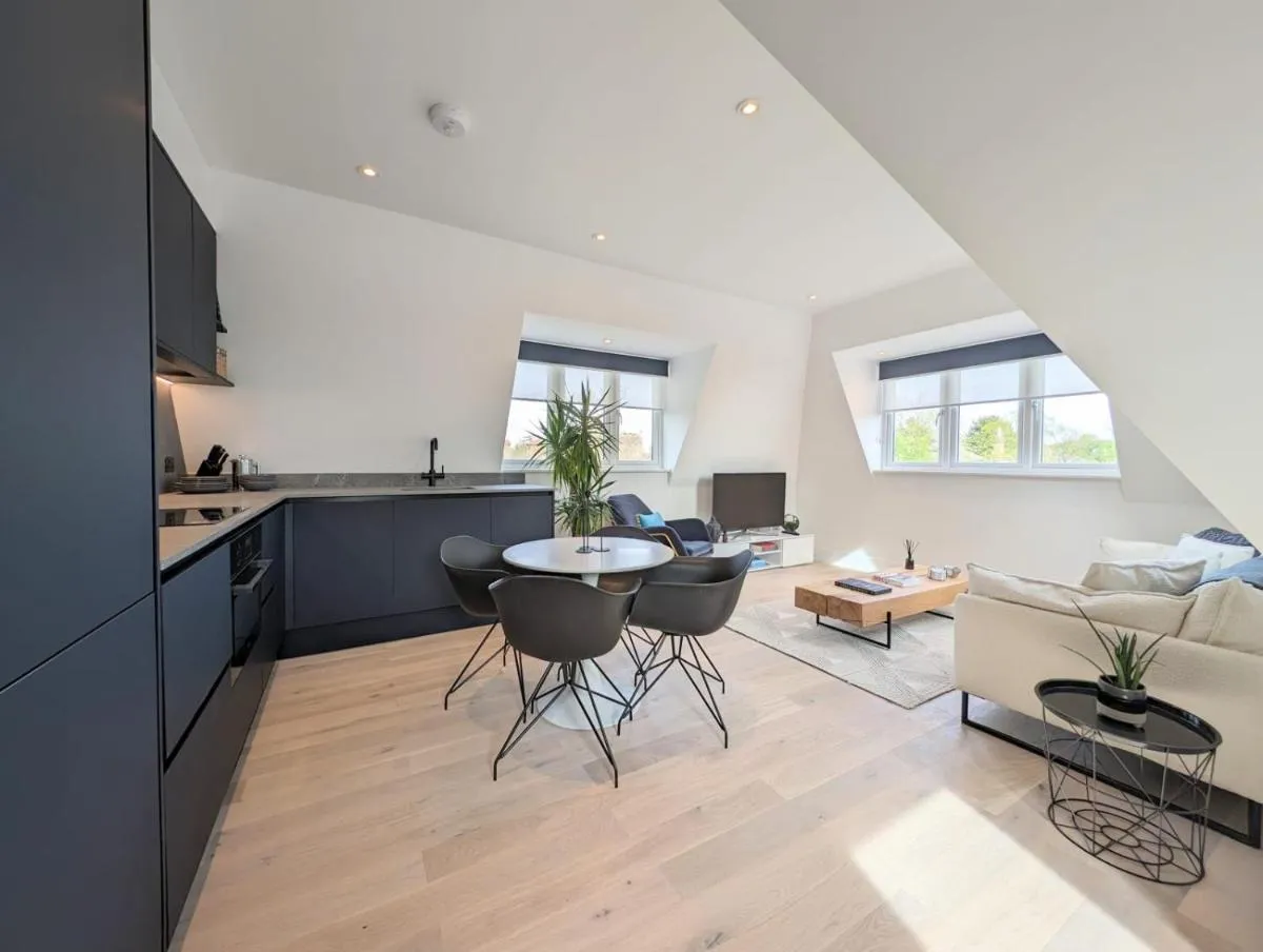 Image 5 of 2BR flat in Greater London with free parking