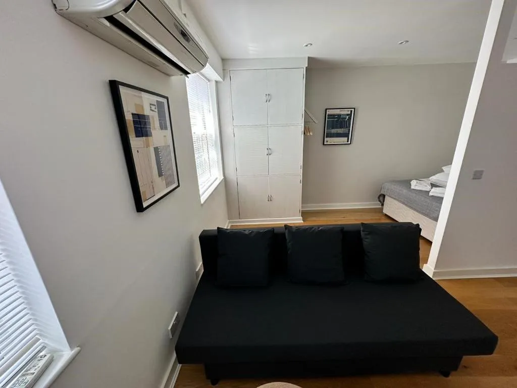 Image 3 of 2B Soho Studios by Indigo Flats Sleeps 4