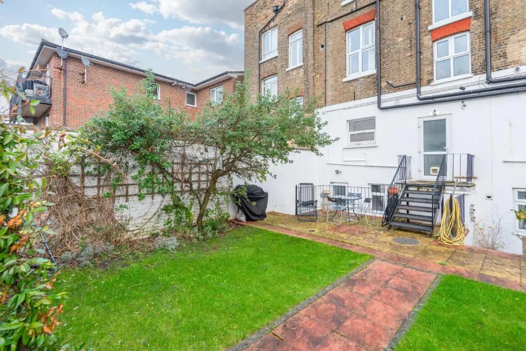 Image 1 of 2-Bed Apartment Steps from Muswell Hill