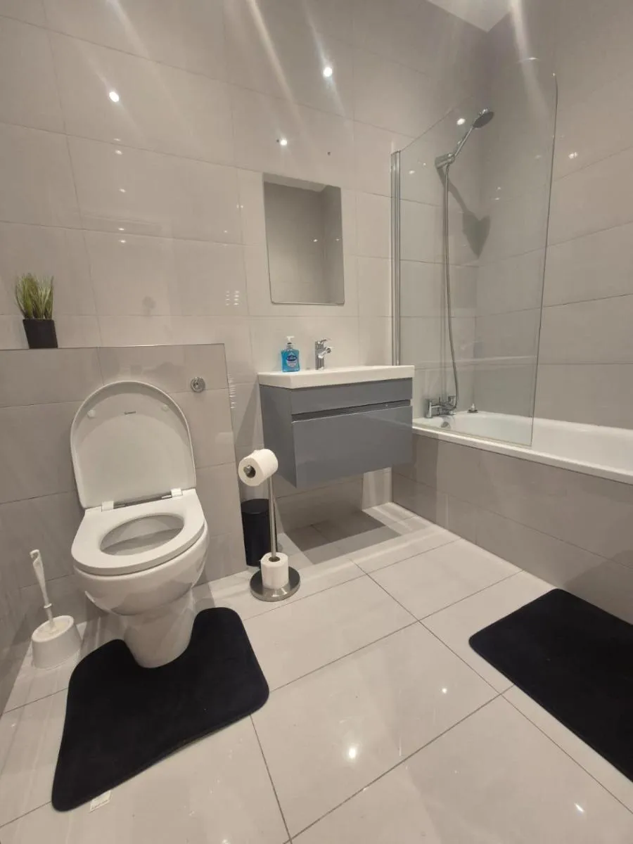 Image 5 of 2Bed Ground Floor Apartment With Private Garden