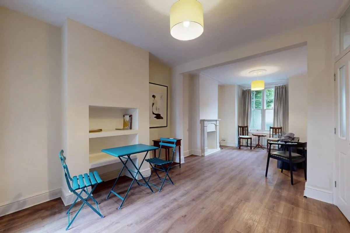 Image 4 of 2Bedroom House Near Wood Green Tube & Bus Stop