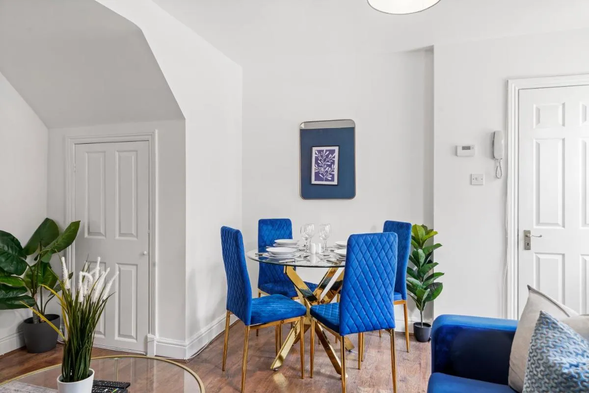 Image 4 of 2Bedroom Modern House in Camden Town
