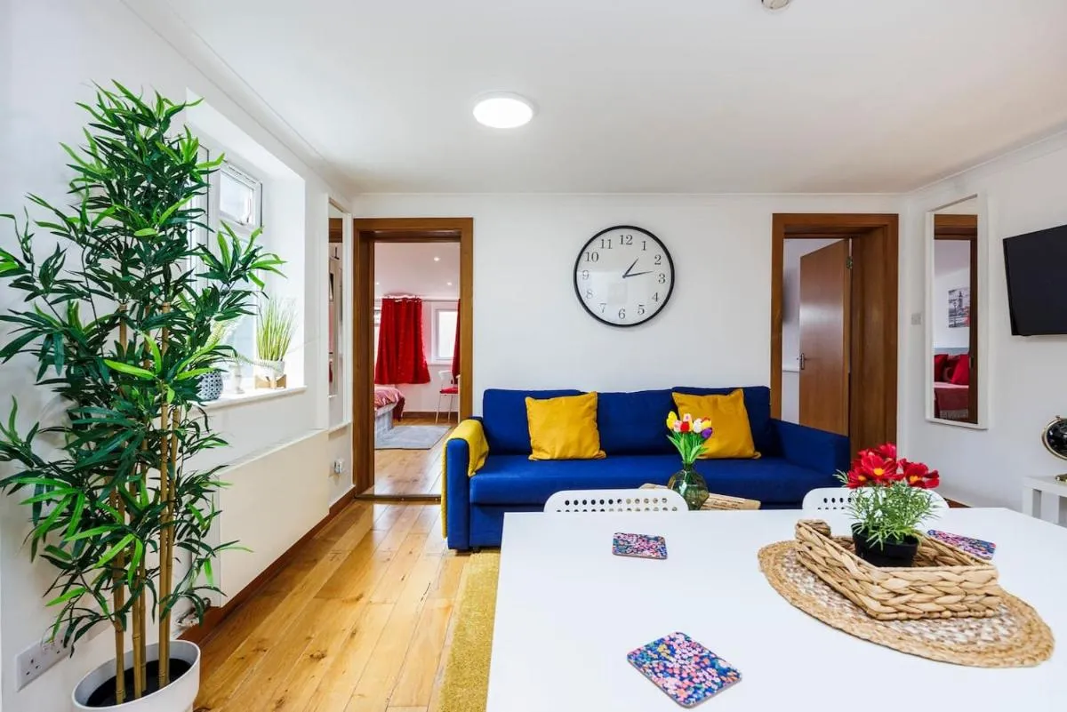 Image 5 of 2 BR Flat At Plotseeker Short Term Rental London