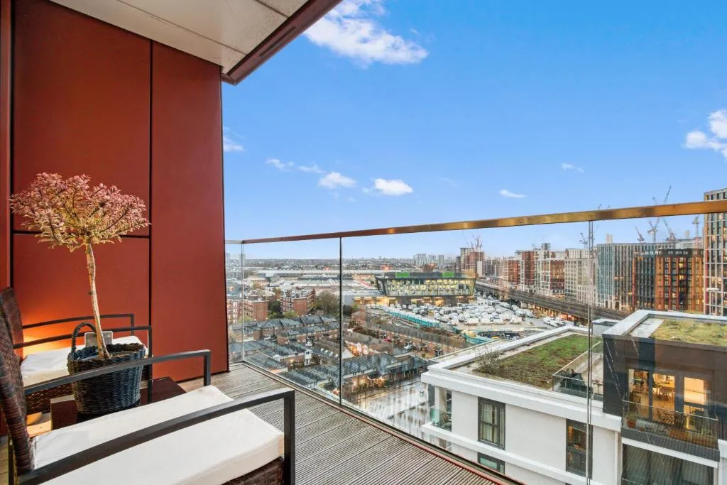 2 Bed 2 Bath Next to Nine Elms Station – Zone 1