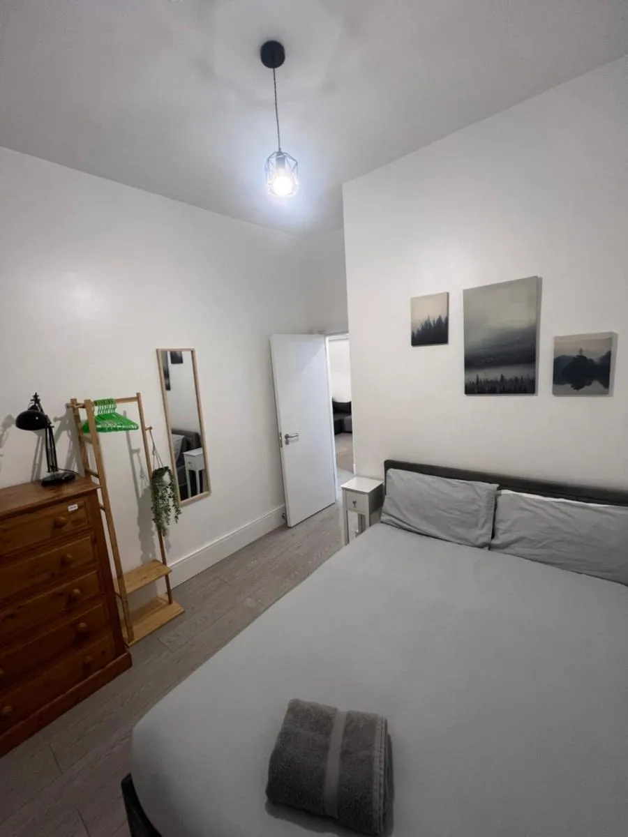 Image 2 of 2 Bed Apartment in Central London on 3rd floor – Newly refurbished – No lift