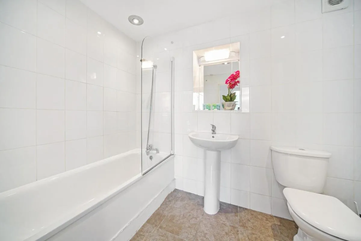 Image 3 of 2 Bed Cosy Apartment in Central London Fitzrovia FREE WIFI by City Stay Aparts London