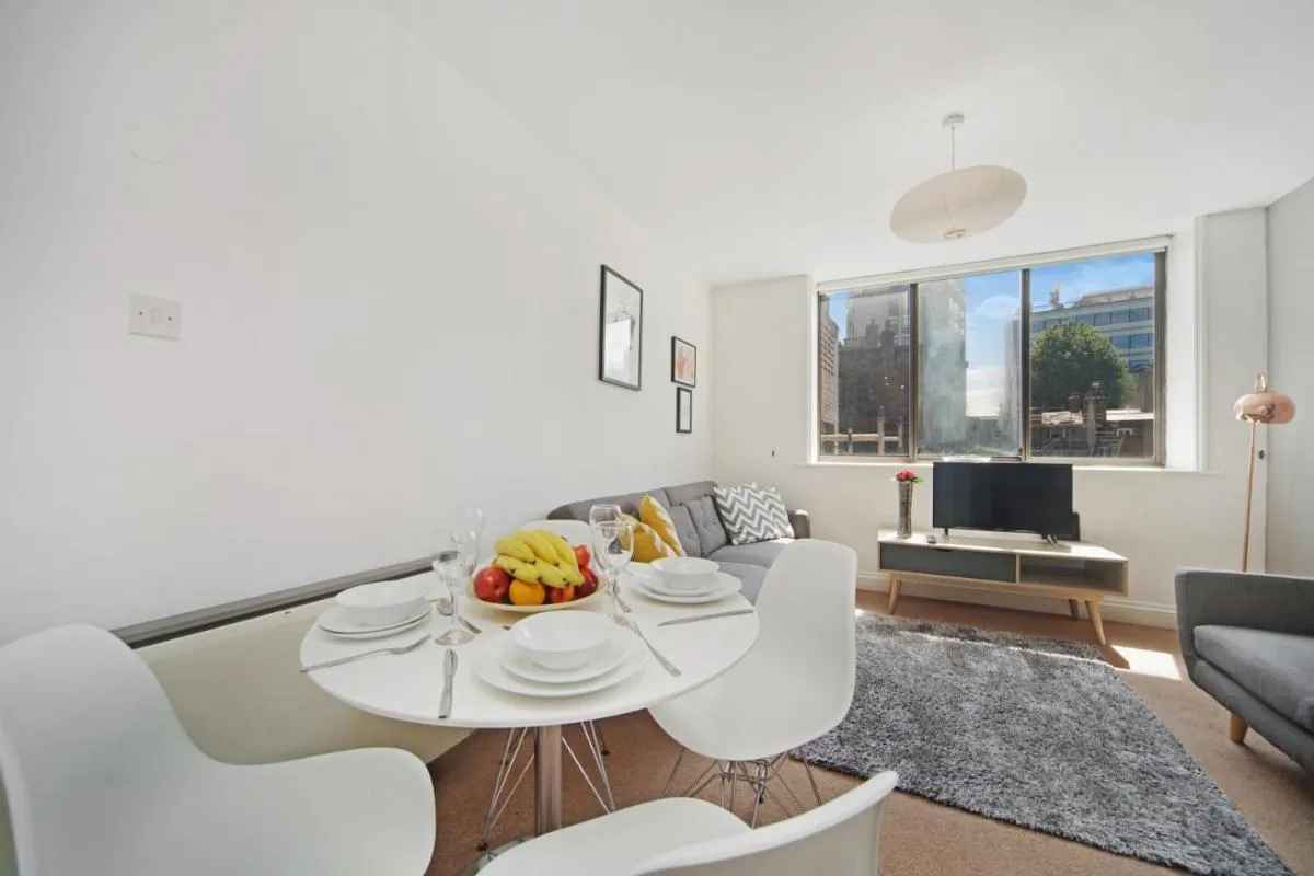 Image 4 of 2 Bed Cosy Apartment in Central London Fitzrovia FREE WIFI by City Stay Aparts London