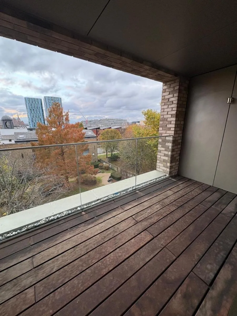 Image 5 of 2 Bed Luxury Property with Balcony King Cross