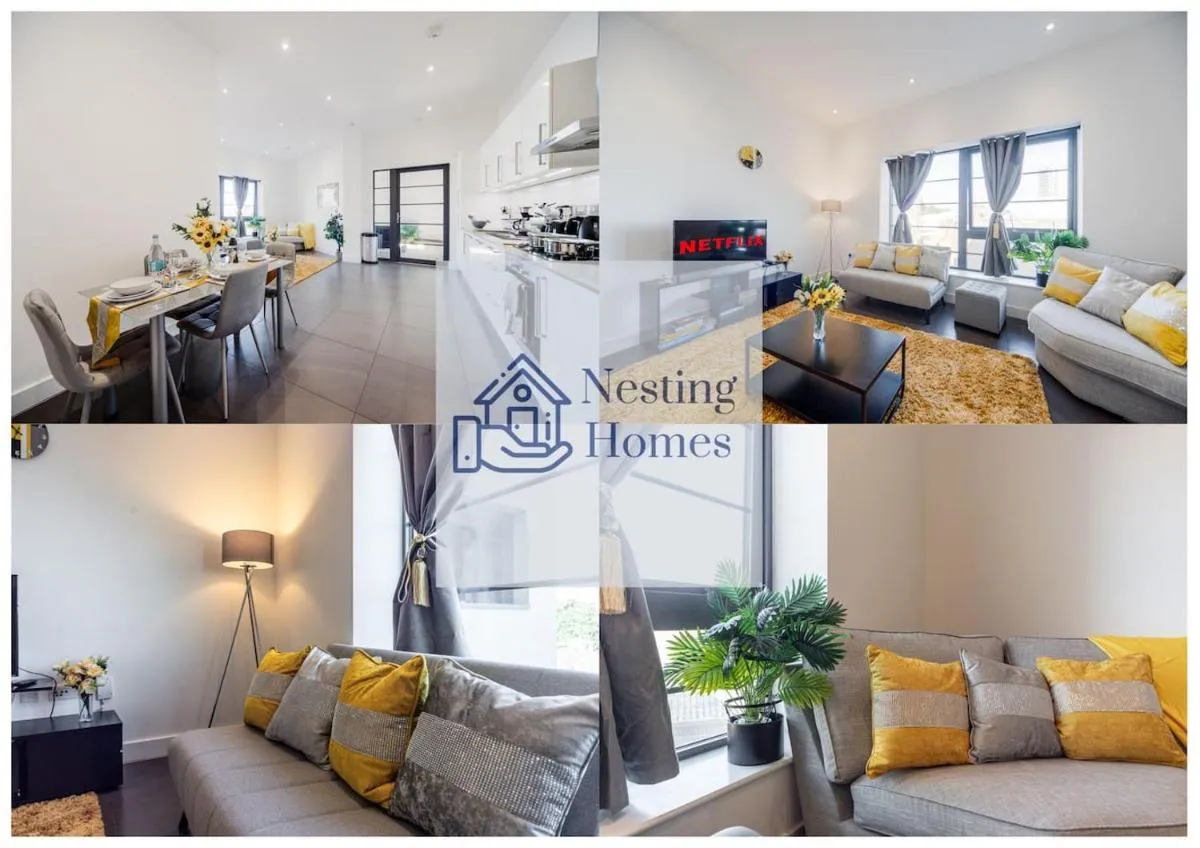 Image 4 of 2 Bed Oasis London Flat-O2-Excel-Canary Wharf- Shops- Trains -Free Parking,Wifi 500mb & Flex Check In