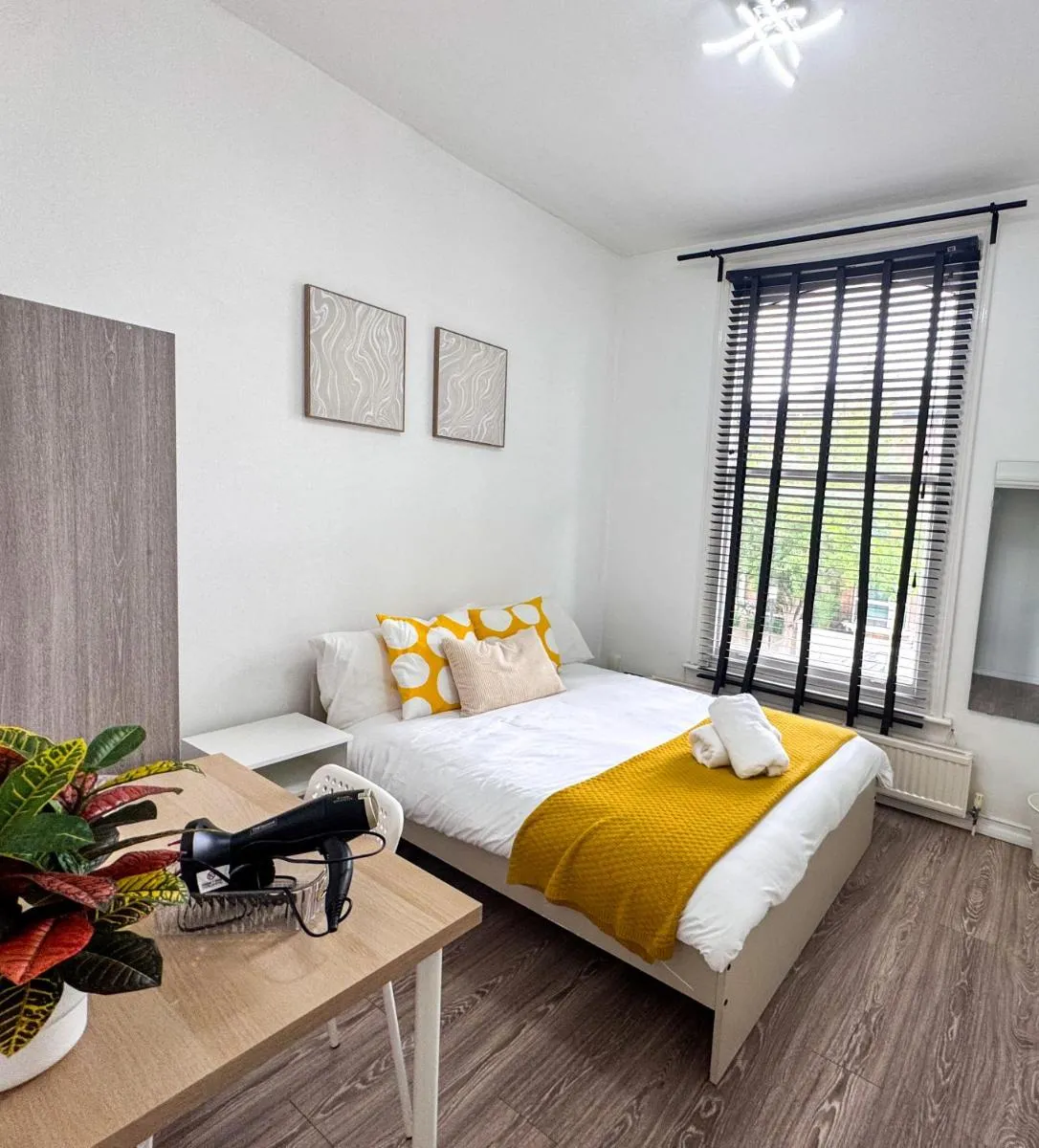 Image 5 of 2 Bed – Self Check-In – Free WiFi – Sleeps 6 – Finsbury Park – AFC