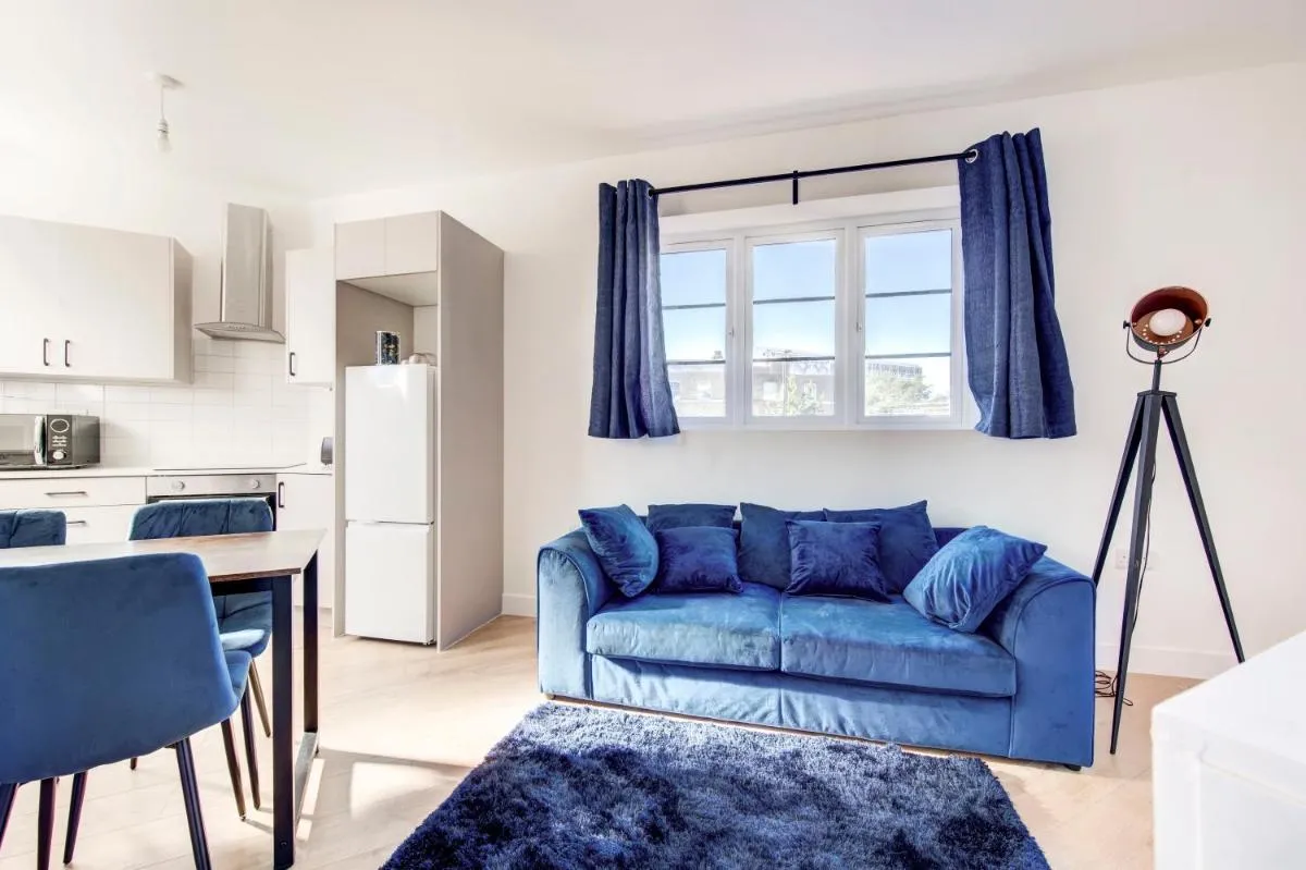 Image 4 of 2 Bedroom Apartment in Brixton with Wi-Fi
