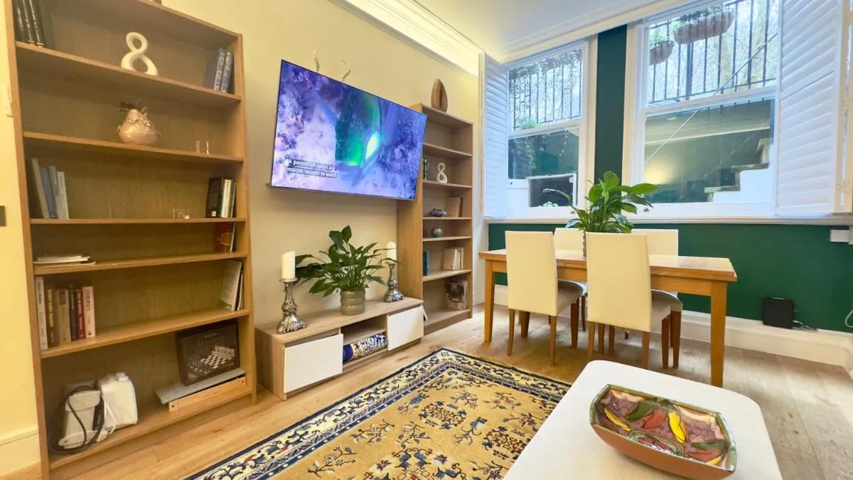 Image 5 of 2 Bedroom Apartment in Central London South Kensington by Wild London