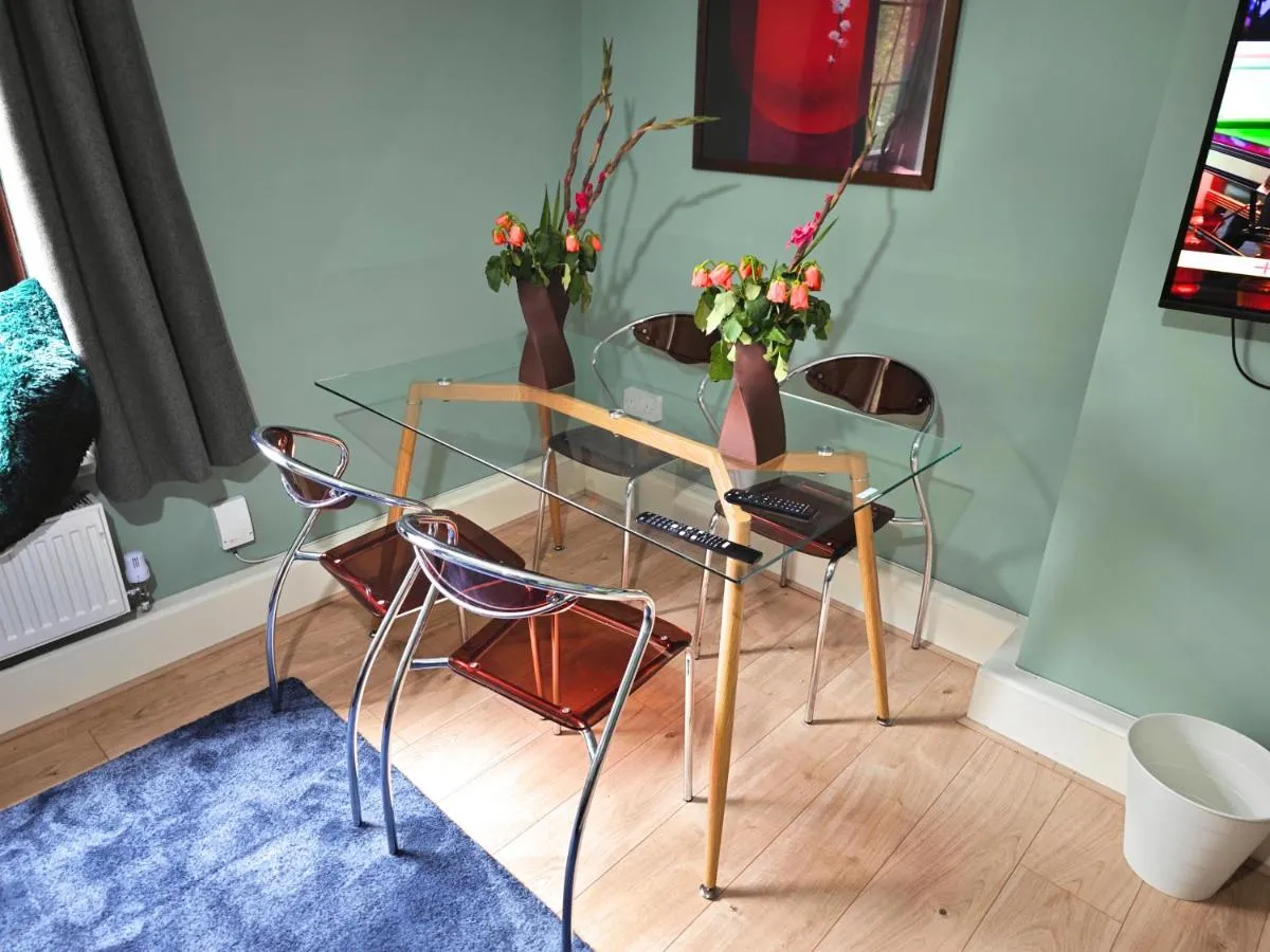 Image 5 of 2 Bedroom Flat in Central London – Old St – Zone 1