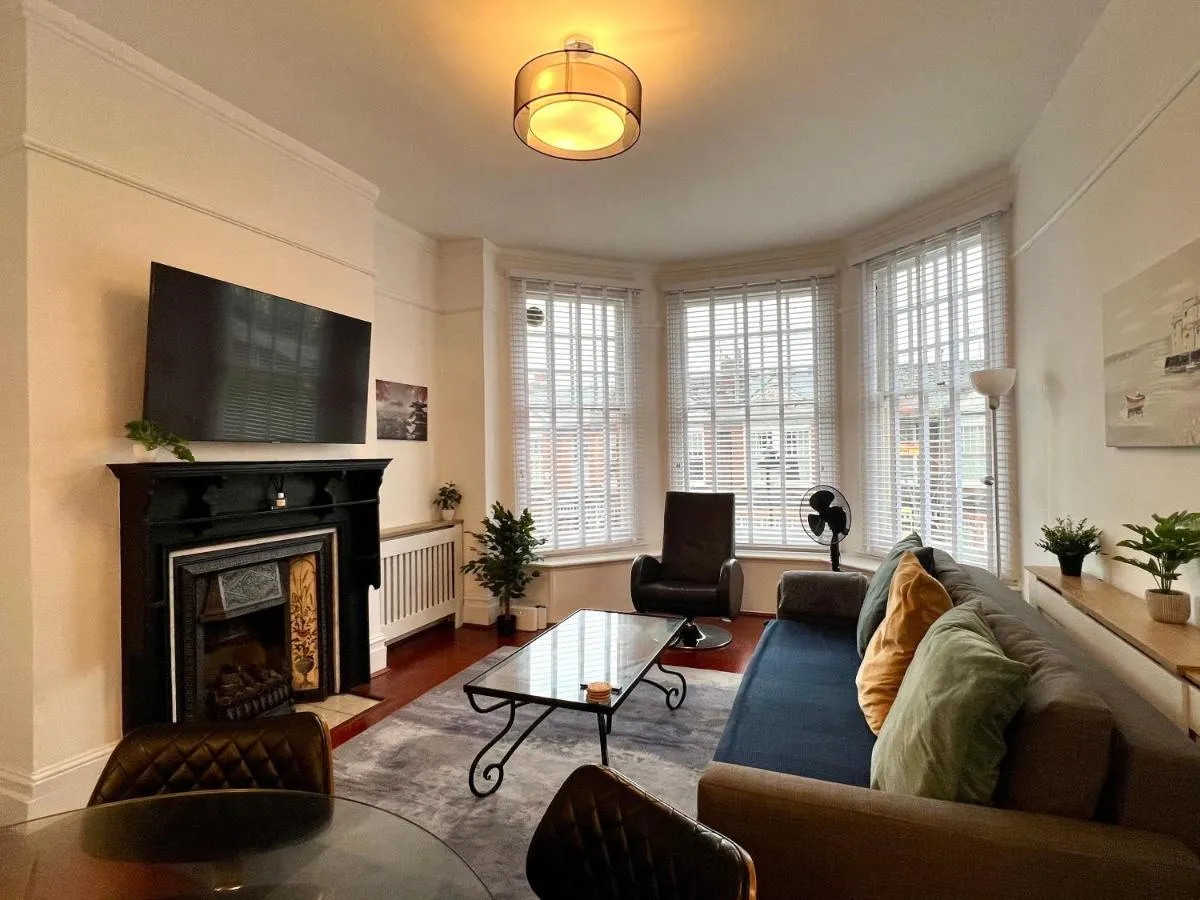Image 5 of 2 Bedroom Luxury Flat in Centre of Muswell Hill