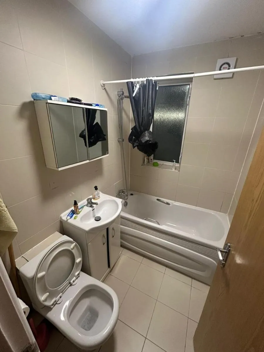 Image 4 of 2 Double Bed Apartment Central London