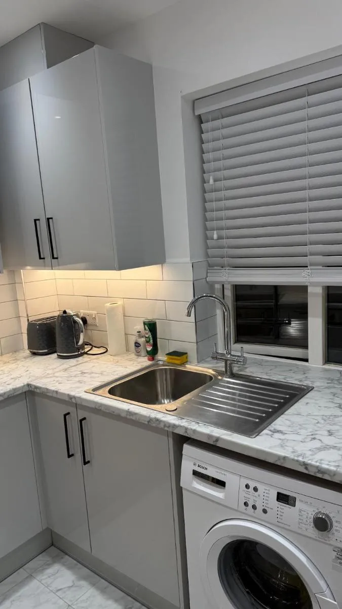 Image 5 of 2 bedroom maisonette in Stanmore newly refurbished