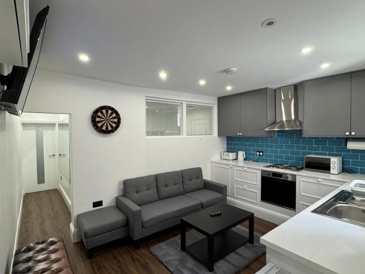 Image 4 of 2 bedroom subterranean luxury flat in Euston