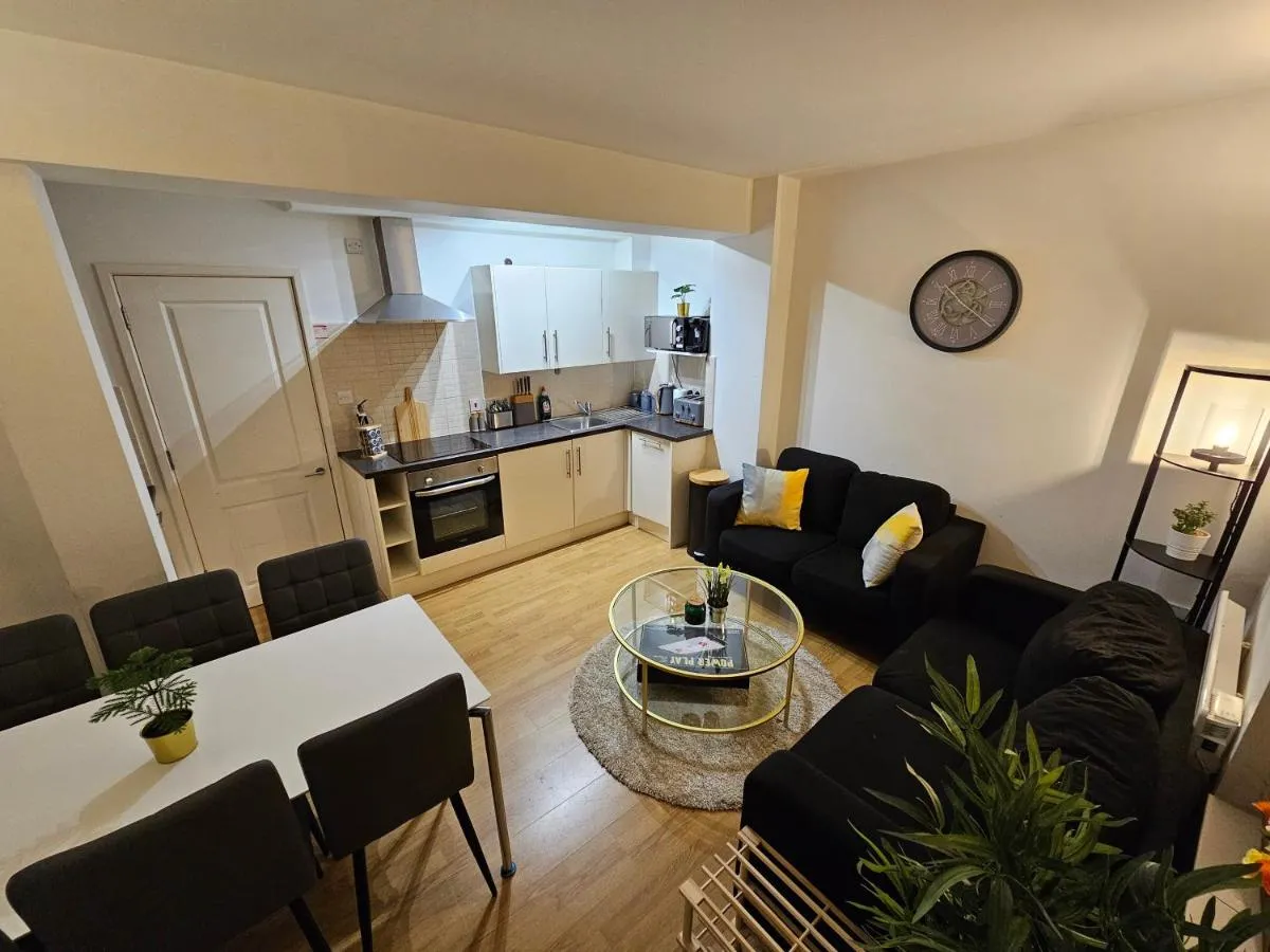Image 4 of 2bdr Islington close to station