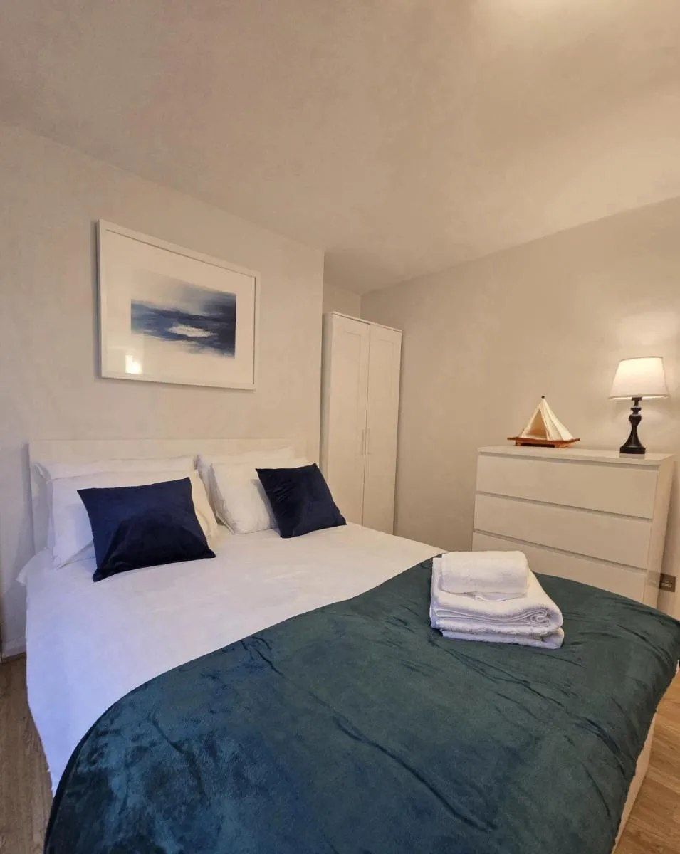 Image 4 of 3BD Kings Cross & St Pancras Cozy Flat