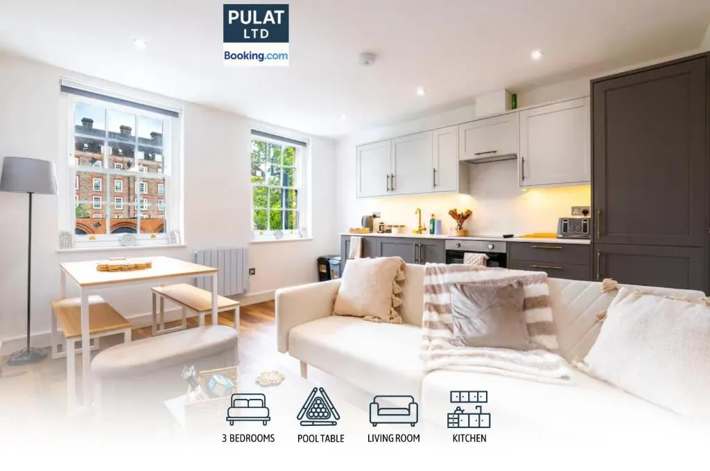 3BR Flat By Pulat Short Lets & Serviced Accommodation London With Pool Table, SmartTV & AC