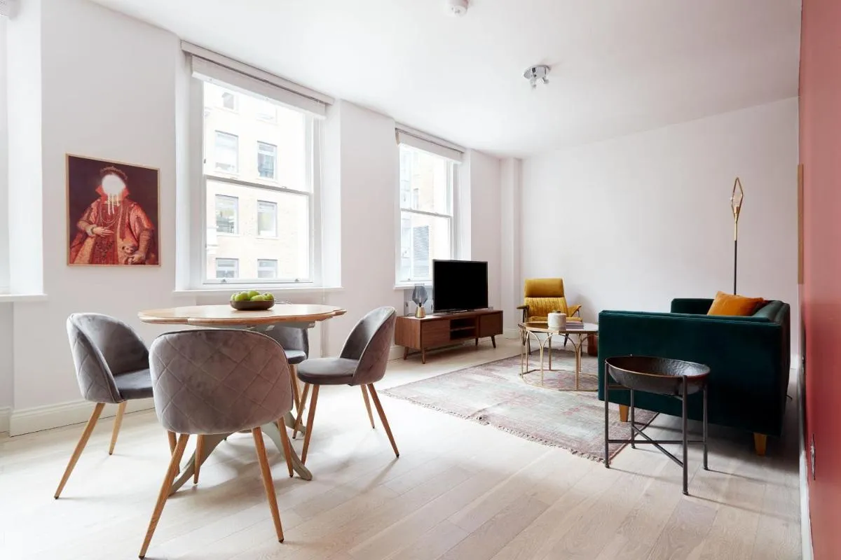 Image 5 of 3VH Virginia House, 31 Bloomsbury Way by City Living London