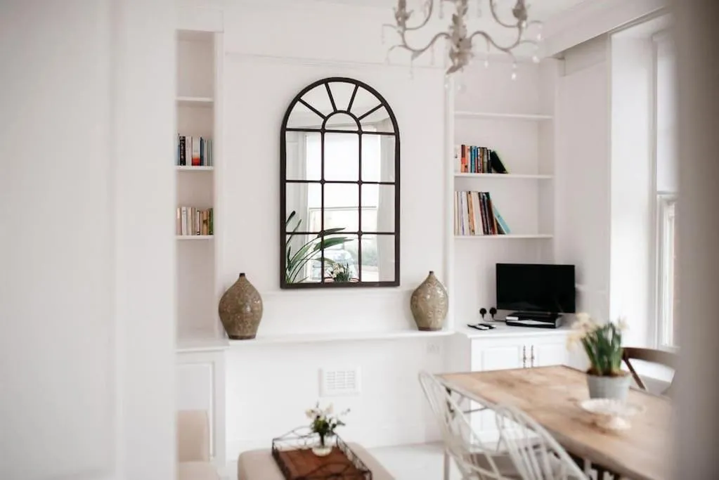 Image 5 of 3 Bedroom House in Kew Gardens