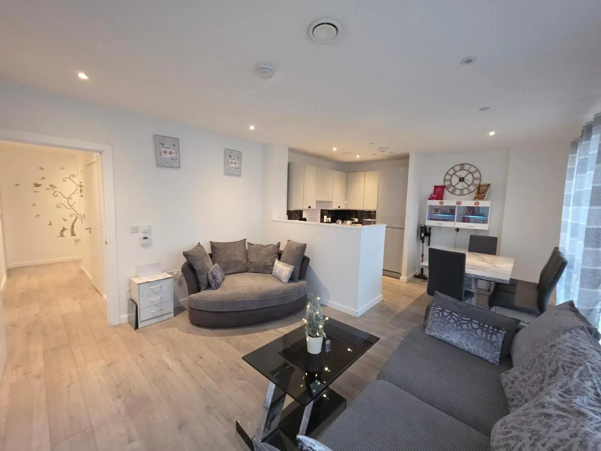 Image 4 of 3 Bedroom apartment from F&A properties