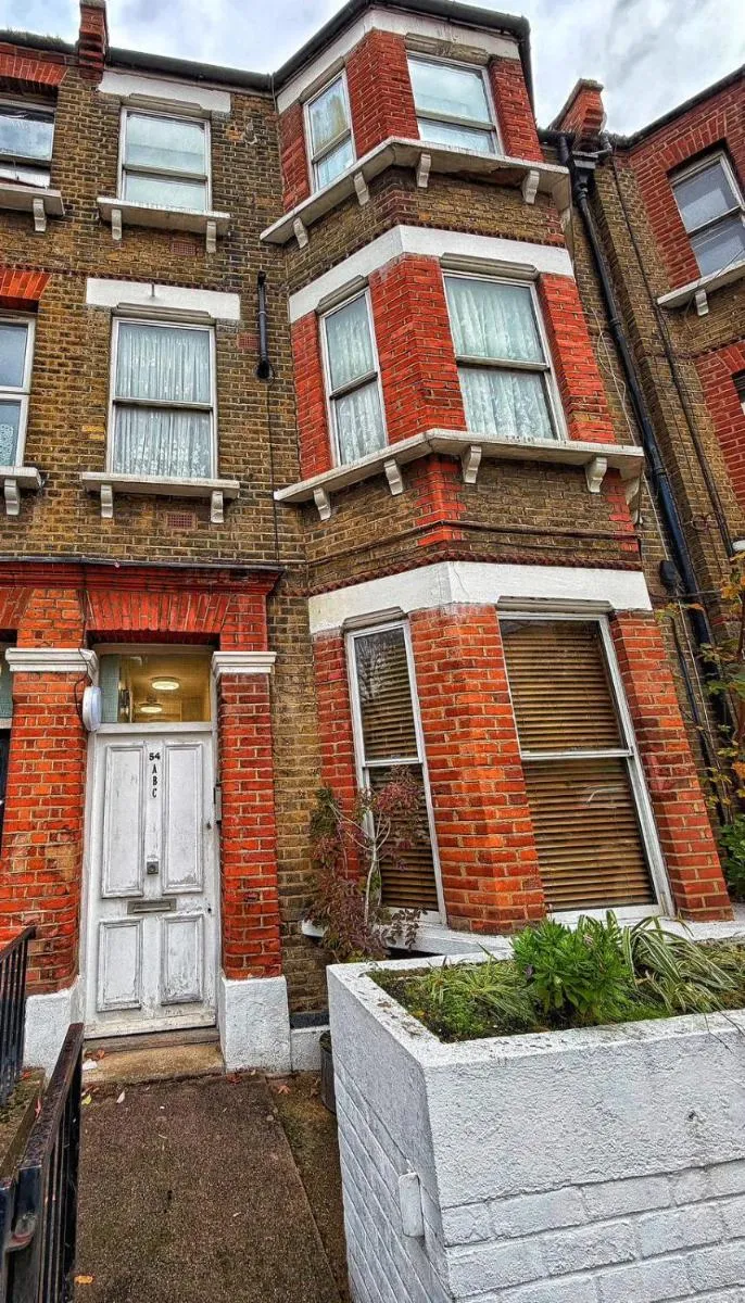 Image 5 of 3 Bedrooms Private Suite in Camden Town