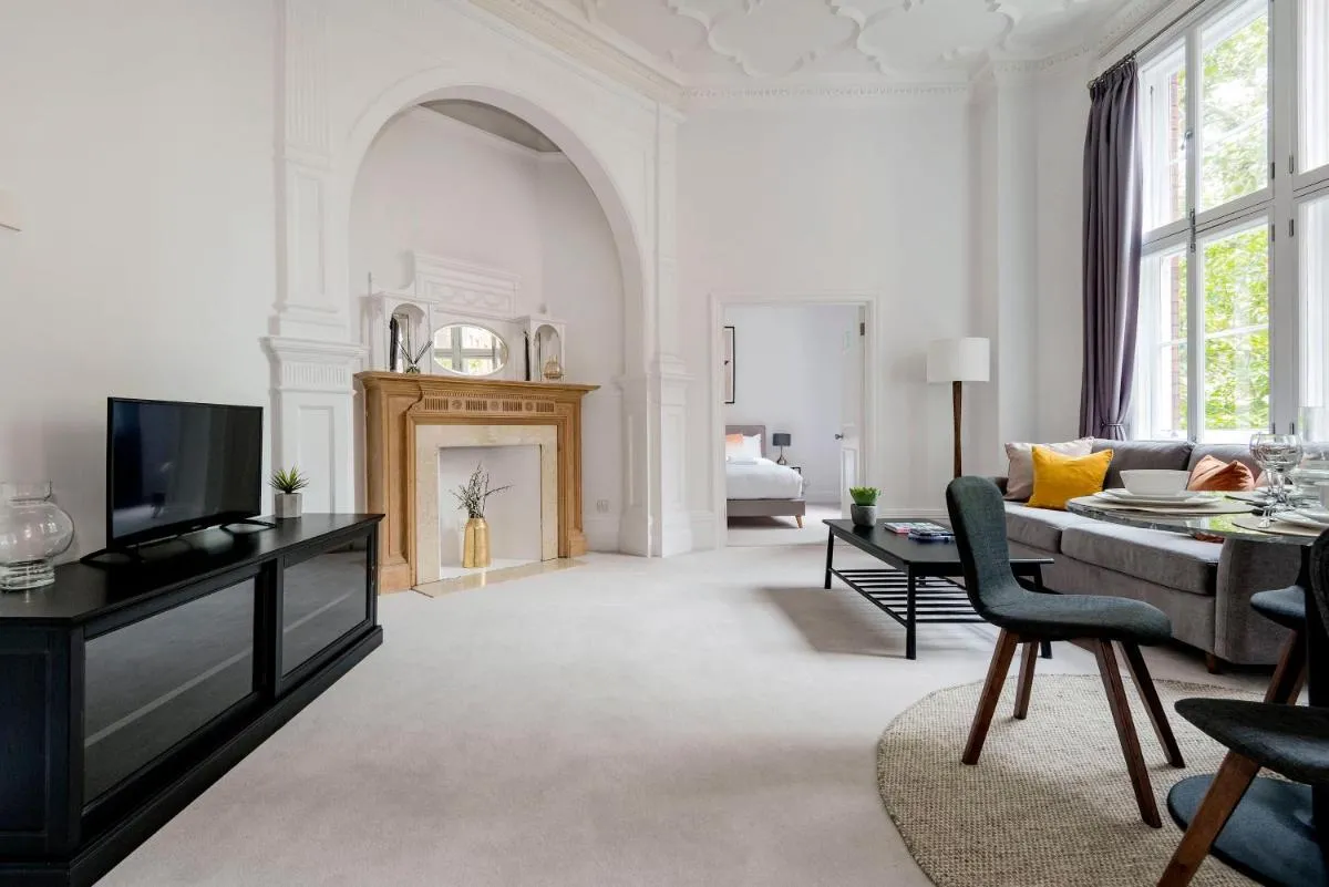 Image 5 of 3 Sloane Gardens
