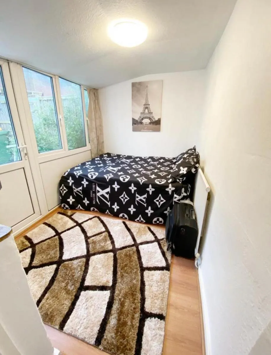 Image 4 of 3 bedroom cottage pinner home
