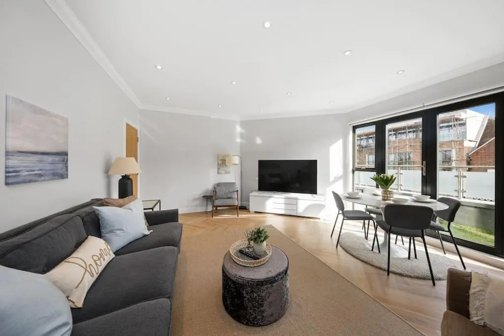 Image 5 of 3bed Penthouse 10min to Wimbledon tennis courts