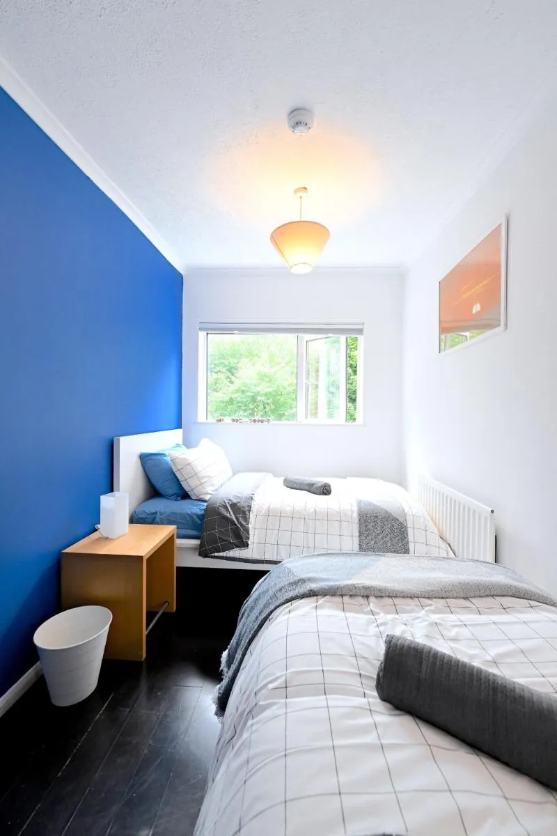 Image 4 of 4 BEDROOM PATIO HOUSE REGENT’S PARK – Parking
