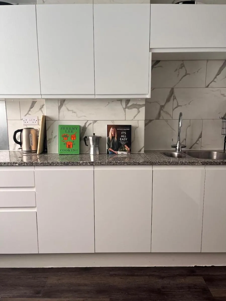 Image 4 of 4 Bed Flat in Hoxton Zone 1 with Balcony