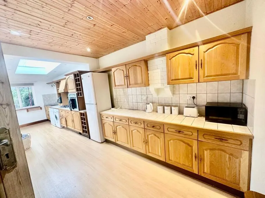 Image 4 of 4 Bed house in Daneby Road,SE6