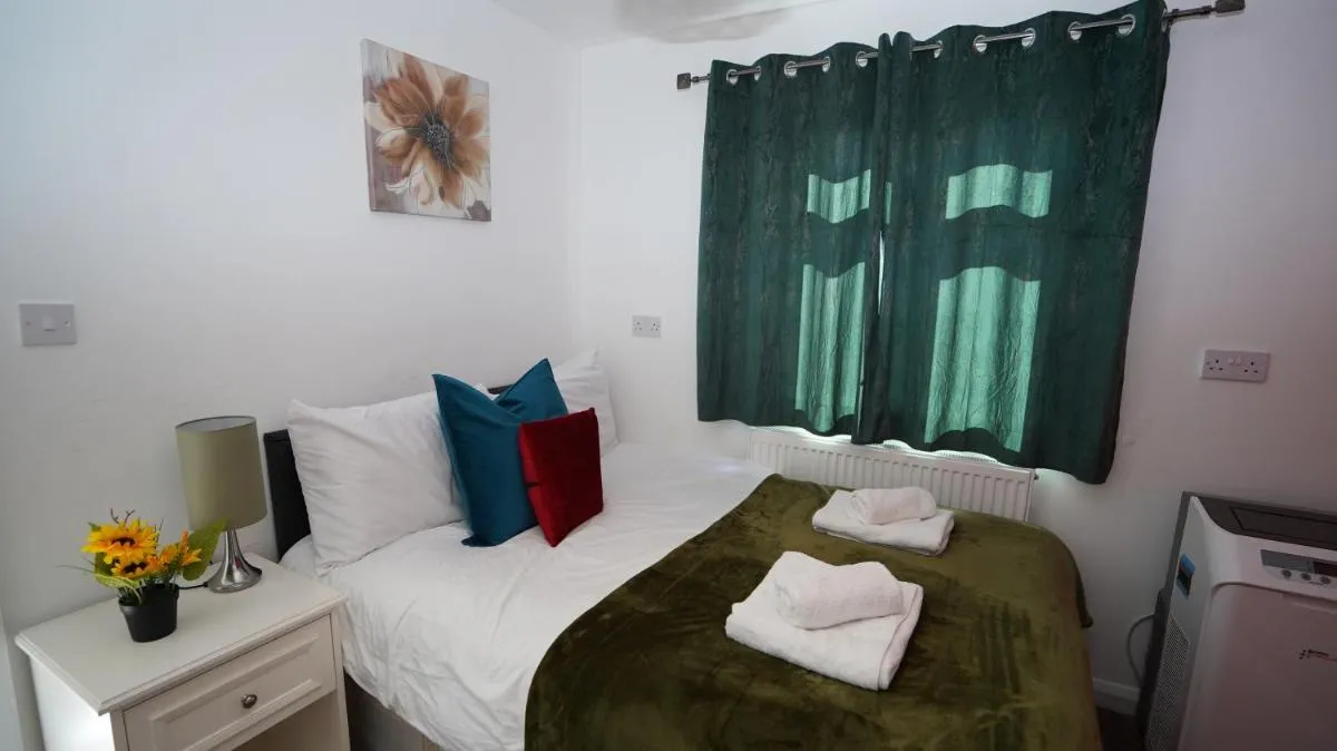 Image 5 of 59A Comfortable 3 Bedroom Home, Sleeps 6 By Easy 2 Manage