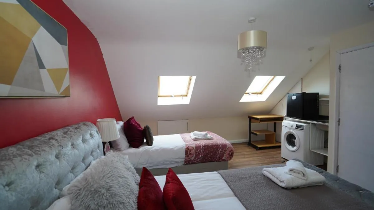 Image 4 of 59B Comfortable 3 Bedroom House By Easy 2 Manage