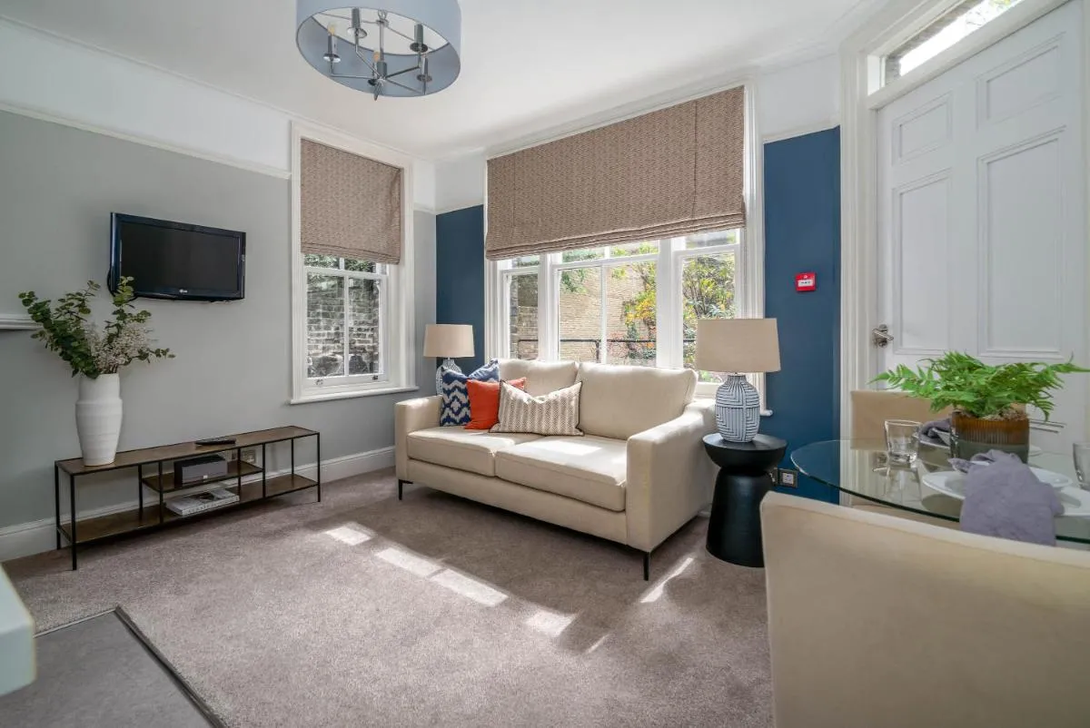 Image 5 of 5 Doughty Street – Urban Apartments
