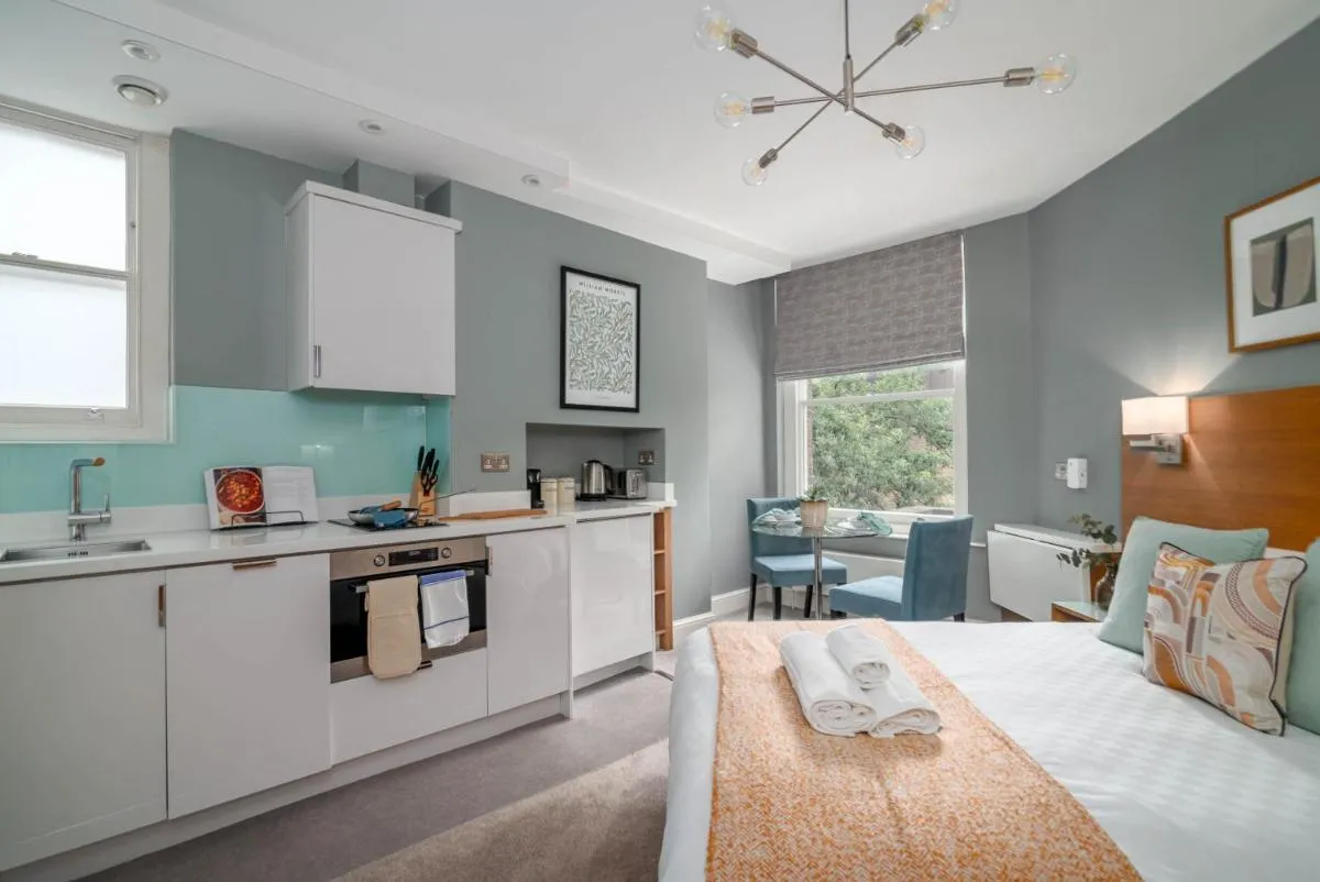 Image 4 of 5 Doughty Street – Urban Apartments