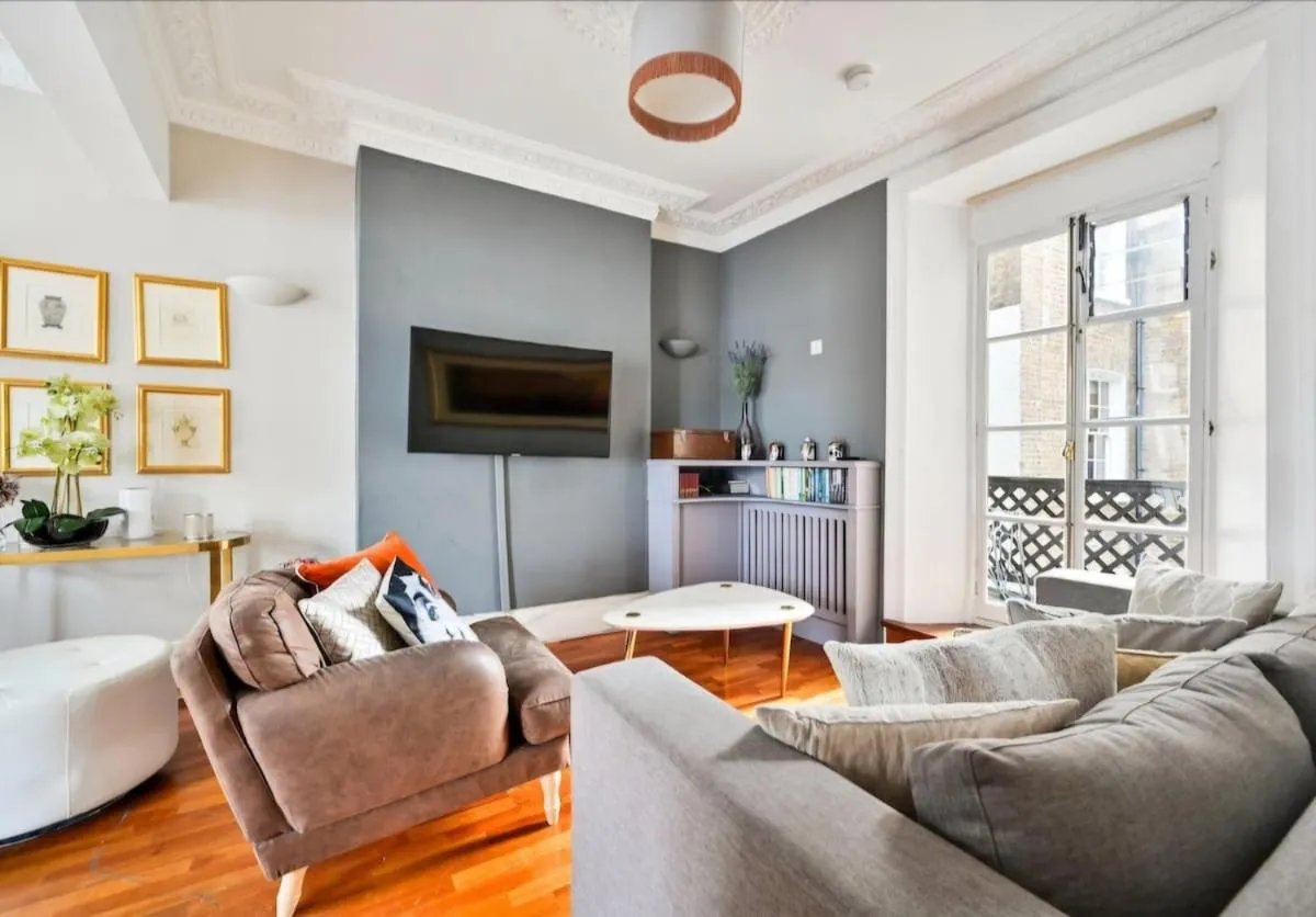 Image 4 of 5 bedrooms house in Chelsea