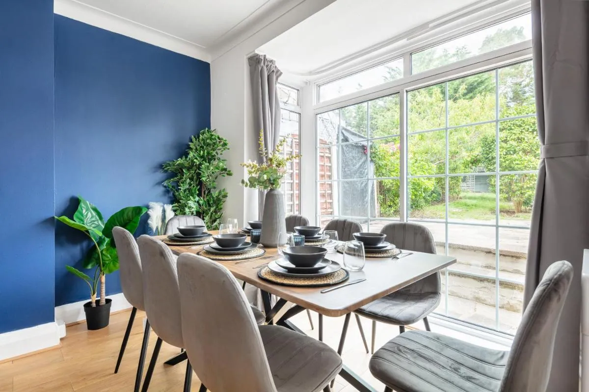 Image 3 of 9RA – 4BD House – Wembley Views