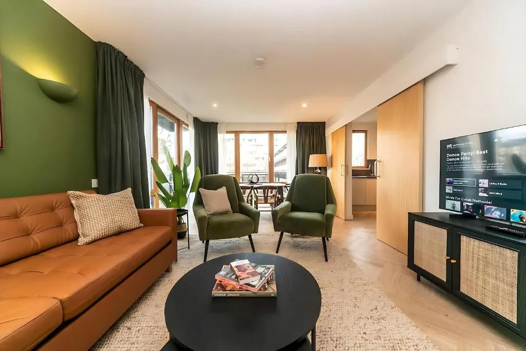 Image 1 of AC! Serenity, Style in City – Mins from Kings X – Pass the Keys